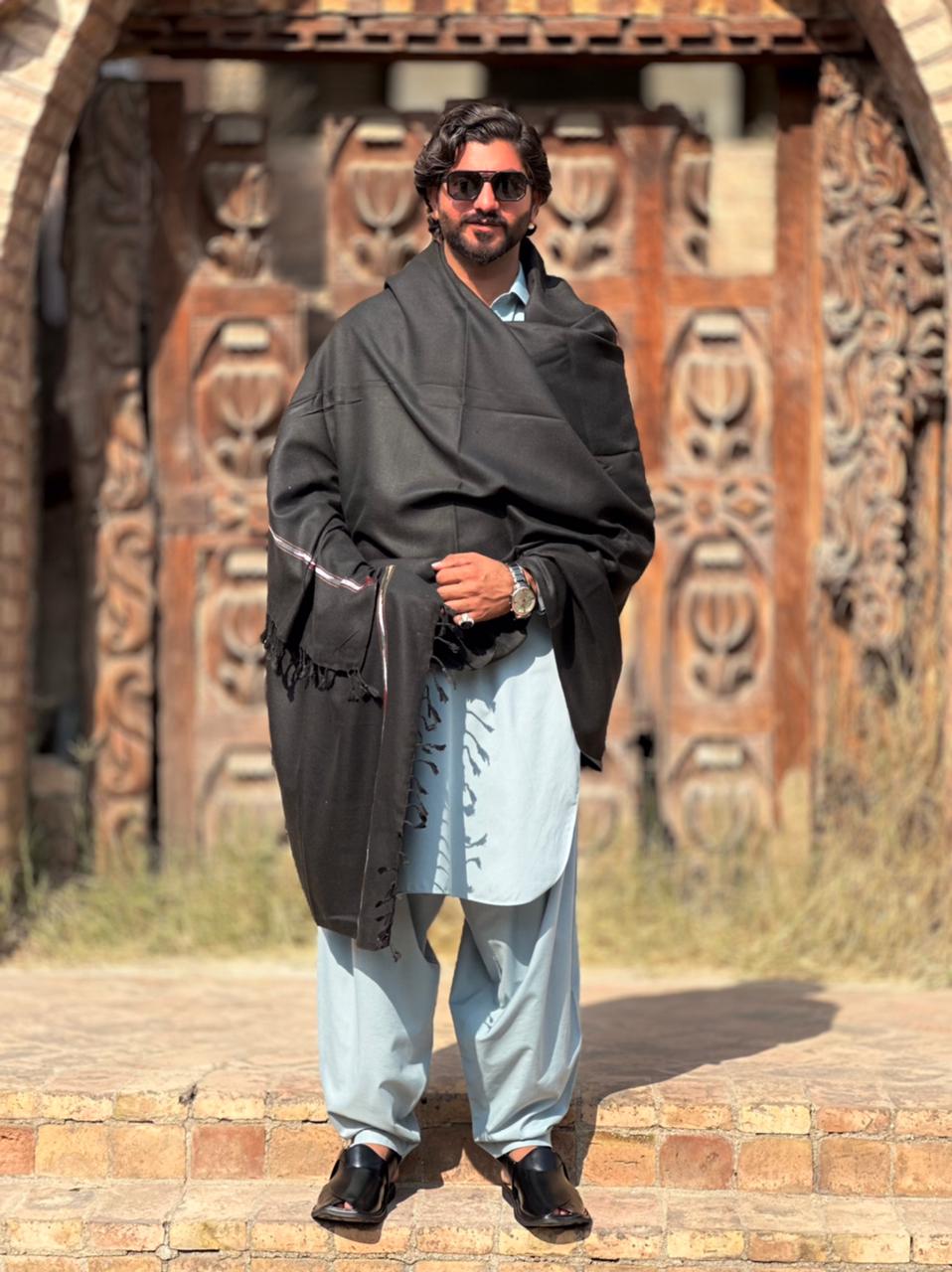 Falenzo Black Nylon Wool Shawl – Premium Winter Comfort & Style